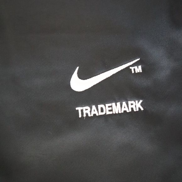 Nike DD6057 010 Men's Sz XL Black Sportswear Taper Leg Swoosh Jogger Pants $110 - Picture 4 of 10